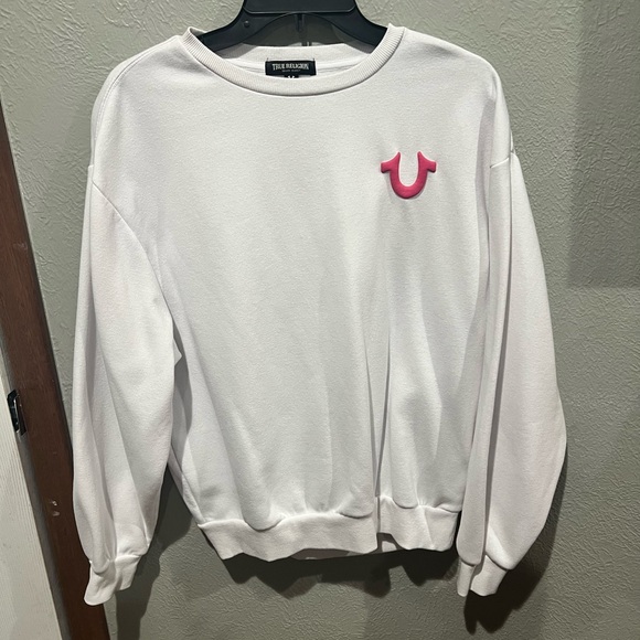 True Religion Women's White Sweater with Pink Logo Like New Worn Once Oversized - Picture 1 of 3
